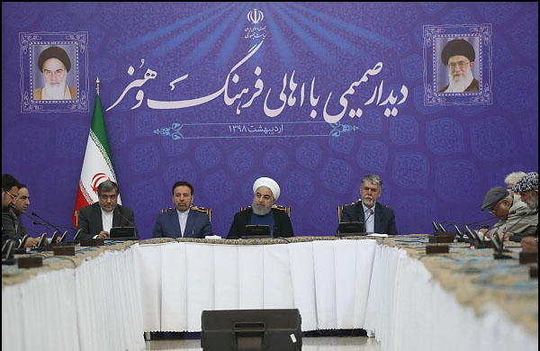 هنرمندان با ابزار هنر سرمایه اجتماعی کشور را تقویت کنند